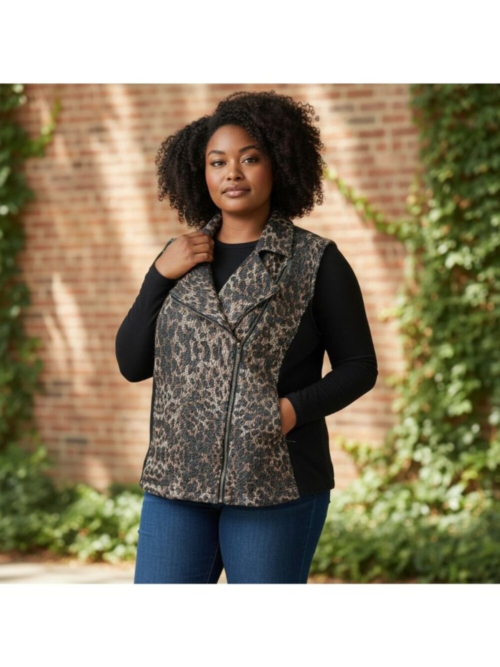 Chicos Vest 3 Leopard Print Asymmetrical Zip With Black Ponte Knit Sides